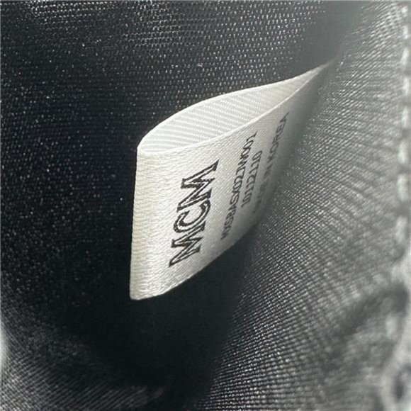 MCM Leather Wallet Green Splash Logo Leather 100% Authenticity Unisex - Picture 10 of 10